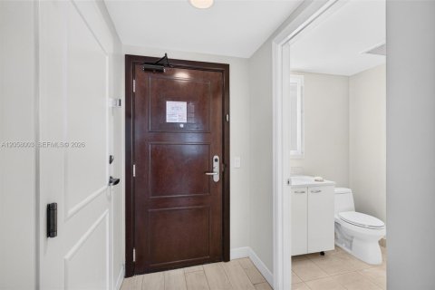 Hotel en venta en Fort Lauderdale, Florida, 1 dormitorio, 80.64 m2 № 2244284 - foto 22