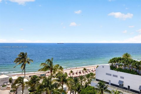 Hotel en venta en Fort Lauderdale, Florida, 1 dormitorio, 80.64 m2 № 2244284 - foto 5