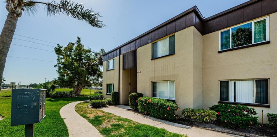 Condominio en Clearwater, Florida, 1 dormitorio № 1665946