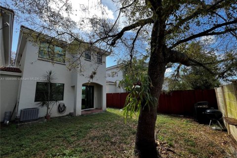 Touwnhouse à vendre à Miami, Floride: 3 chambres, 187.11 m2 № 1951025 - photo 29