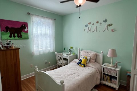 Touwnhouse à vendre à Miami, Floride: 3 chambres, 187.11 m2 № 1951025 - photo 19