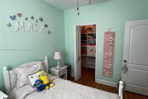 Touwnhouse à vendre à Miami, Floride: 3 chambres, 187.11 m2 № 1951025 - photo 20