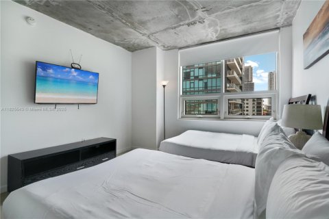 Condominio en alquiler en Miami, Florida, 2 dormitorios, 110.55 m2 № 2060059 - foto 19