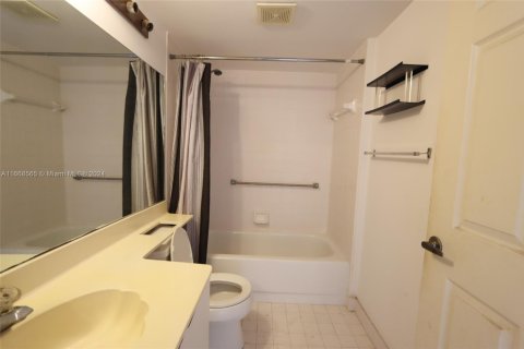 Купить кондоминиум в Санрайз, Флорида 2 спальни, 88.26м2, № 1814684 - фото 11