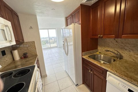 Купить кондоминиум в Холливуд, Флорида 1 спальня, 88.63м2, № 2020627 - фото 21