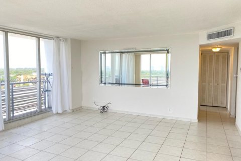 Купить кондоминиум в Холливуд, Флорида 1 спальня, 88.63м2, № 2020627 - фото 19