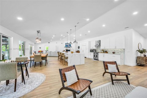 Casa en venta en Palmetto Bay, Florida, 5 dormitorios, 335.75 m2 № 2315951 - foto 22