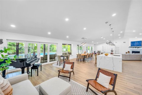 Casa en venta en Palmetto Bay, Florida, 5 dormitorios, 335.75 m2 № 2315951 - foto 10
