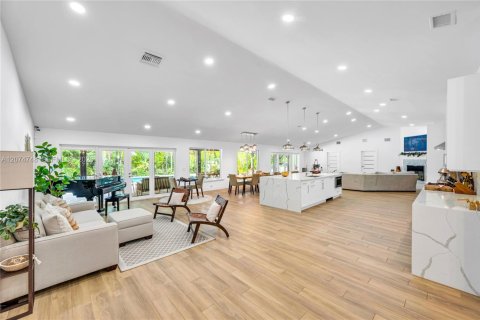Casa en venta en Palmetto Bay, Florida, 5 dormitorios, 335.75 m2 № 2315951 - foto 7