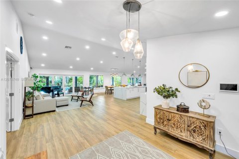 Casa en venta en Palmetto Bay, Florida, 5 dormitorios, 335.75 m2 № 2315951 - foto 6
