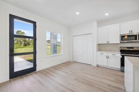 House in Ocala, Florida 4 bedrooms, 162.67 sq.m. № 1851513 - photo 12