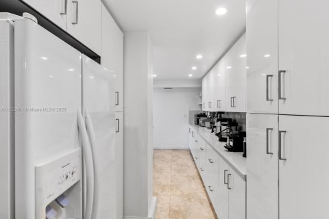 Copropriété à louer à Aventura, Floride: 3 chambres, 206.8 m2 № 1779774 - photo 20