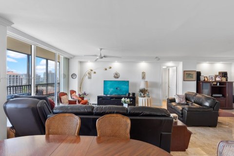 Copropriété à louer à Aventura, Floride: 3 chambres, 206.8 m2 № 1779774 - photo 12