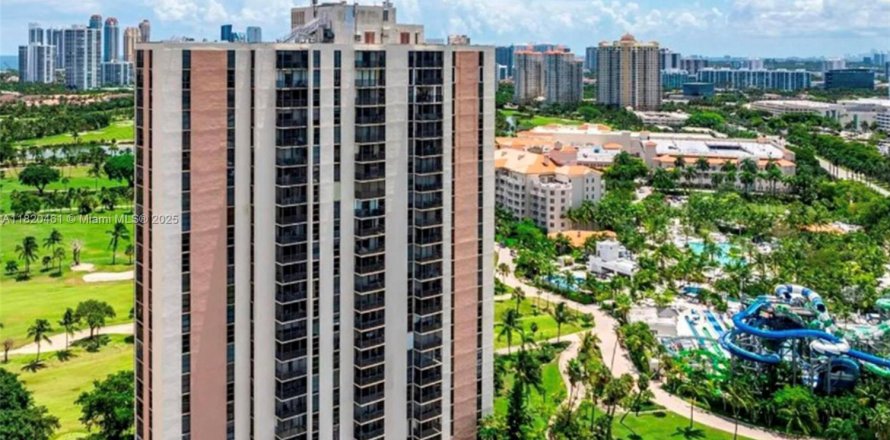 Condo à Aventura, Floride, 3 chambres № 1779774