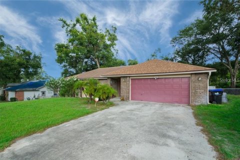 House in Orlando, Florida 3 bedrooms, 147.71 sq.m. № 1359289 - photo 28