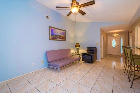 House in Orlando, Florida 3 bedrooms, 147.71 sq.m. № 1359289 - photo 19