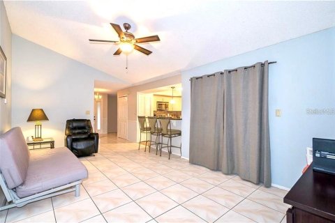 House in Orlando, Florida 3 bedrooms, 147.71 sq.m. № 1359289 - photo 21