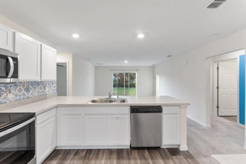 Villa ou maison à vendre à Port St. Lucie, Floride: 3 chambres, 142.98 m2 № 2304183 - photo 5
