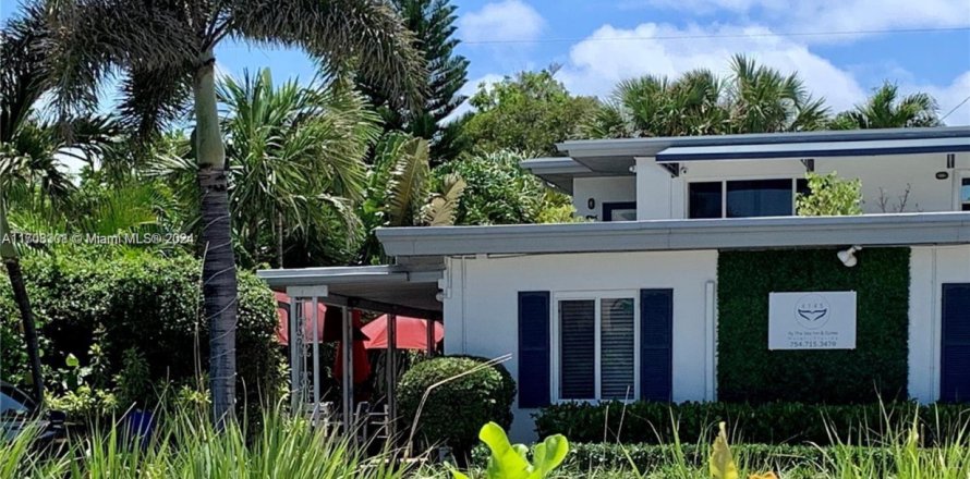 Hôtel, hôtellerie à Lauderdale-by-the-Sea, Floride № 1456205
