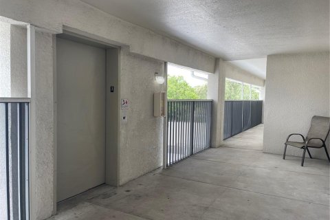 Condo in Lutz, Florida, 1 bedroom  № 1857940 - photo 2