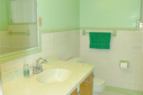 Casa en venta en Okeechobee, Florida, 2 dormitorios, 127.37 m2 № 1693188 - foto 19