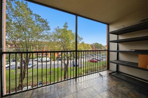 Condominio en venta en Pembroke Pines, Florida, 2 dormitorios, 95.88 m2 № 2008357 - foto 18