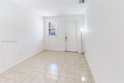 Купить таунхаус в Хомстед, Флорида 3 спальни, 145.3м2, № 2048692 - фото 4