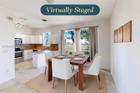 Купить таунхаус в Хомстед, Флорида 3 спальни, 145.3м2, № 2048692 - фото 11