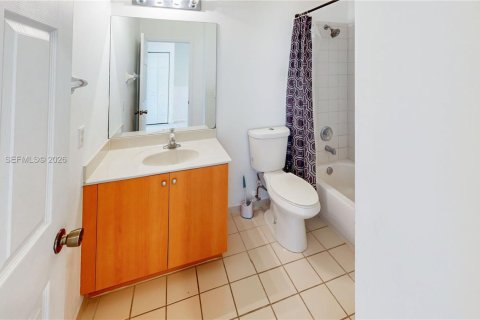 Купить таунхаус в Хомстед, Флорида 3 спальни, 145.3м2, № 2048692 - фото 30