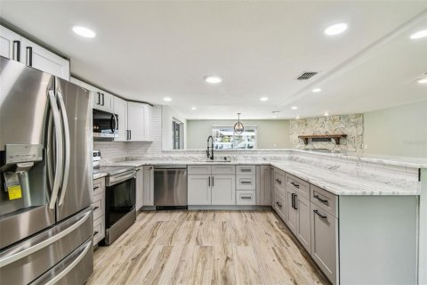 Casa en alquiler en Hudson, Florida, 3 dormitorios, 158.31 m2 № 1908445 - foto 11