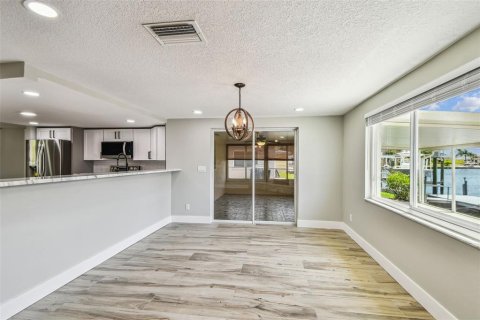 Casa en alquiler en Hudson, Florida, 3 dormitorios, 158.31 m2 № 1908445 - foto 20