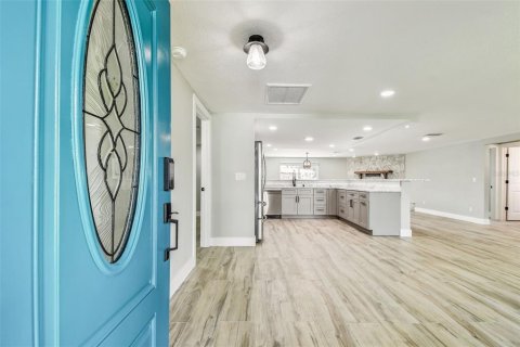 Casa en alquiler en Hudson, Florida, 3 dormitorios, 158.31 m2 № 1908445 - foto 8