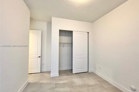 Villa ou maison à louer à Miramar, Floride: 3 chambres, 190.17 m2 № 2033275 - photo 30