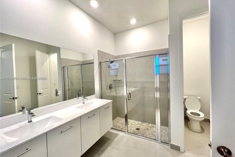 Villa ou maison à louer à Miramar, Floride: 3 chambres, 190.17 m2 № 2033275 - photo 27