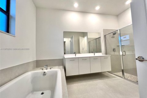 Villa ou maison à louer à Miramar, Floride: 3 chambres, 190.17 m2 № 2033275 - photo 28