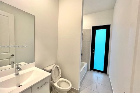 Villa ou maison à louer à Miramar, Floride: 3 chambres, 190.17 m2 № 2033275 - photo 24