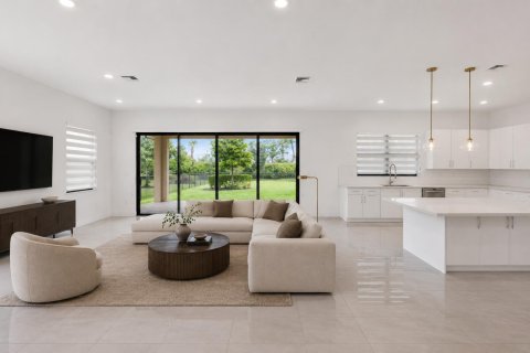 House in Parkland, Florida 5 bedrooms, 367.8 sq.m. № 2087563 - photo 15