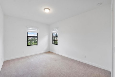 House in Parkland, Florida 5 bedrooms, 367.8 sq.m. № 2087563 - photo 24