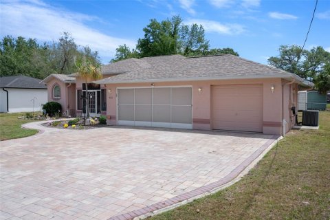 Casa en venta en Spring Hill, Florida, 3 dormitorios, 174.28 m2 № 2239632 - foto 3