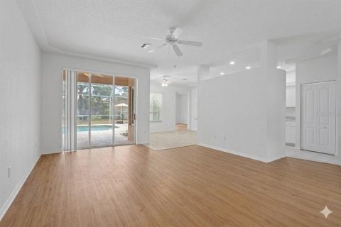Casa en venta en Spring Hill, Florida, 3 dormitorios, 174.28 m2 № 2239632 - foto 16