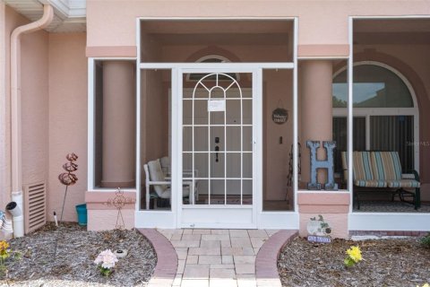 Casa en venta en Spring Hill, Florida, 3 dormitorios, 174.28 m2 № 2239632 - foto 9