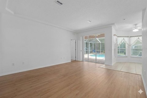 Casa en venta en Spring Hill, Florida, 3 dormitorios, 174.28 m2 № 2239632 - foto 17