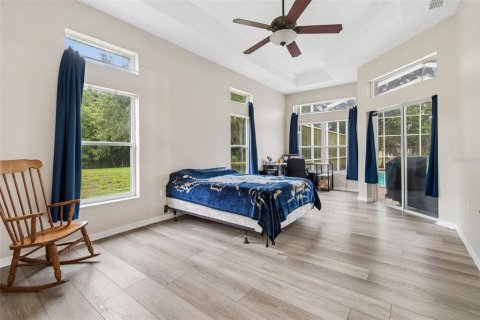 Casa en venta en Zephyrhills, Florida, 4 dormitorios, 237.27 m2 № 2152279 - foto 15