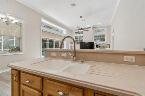 Casa en venta en Zephyrhills, Florida, 4 dormitorios, 237.27 m2 № 2152279 - foto 14