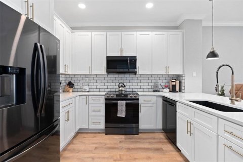 Adosado en venta en Kissimmee, Florida, 3 dormitorios, 133.78 m2 № 2233284 - foto 6