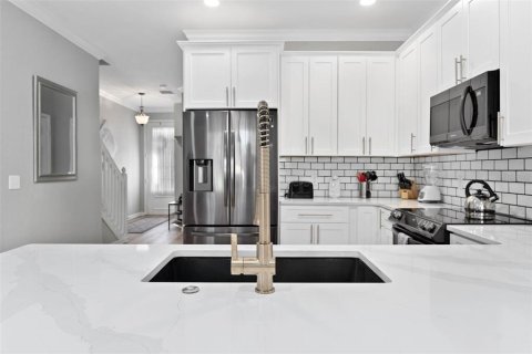 Adosado en venta en Kissimmee, Florida, 3 dormitorios, 133.78 m2 № 2233284 - foto 9