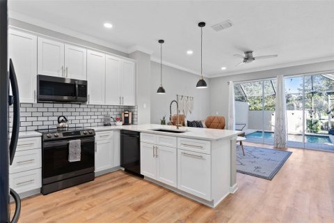 Adosado en venta en Kissimmee, Florida, 3 dormitorios, 133.78 m2 № 2233284 - foto 5