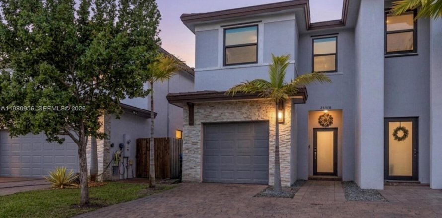 Дом в Хомстед, Флорида 3 спальни, 164.62м2 № 2051998