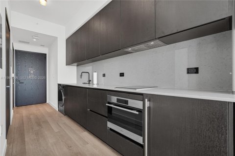 Condo in Miami, Florida № 2255302 - photo 14