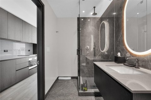 Condo in Miami, Florida № 2255302 - photo 3